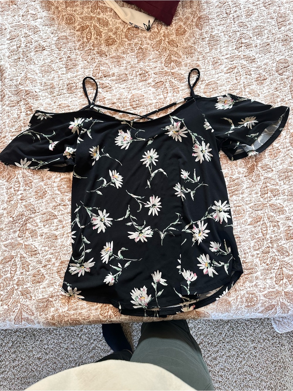 Kaileigh Black Floral Cold-Shoulder Camisole